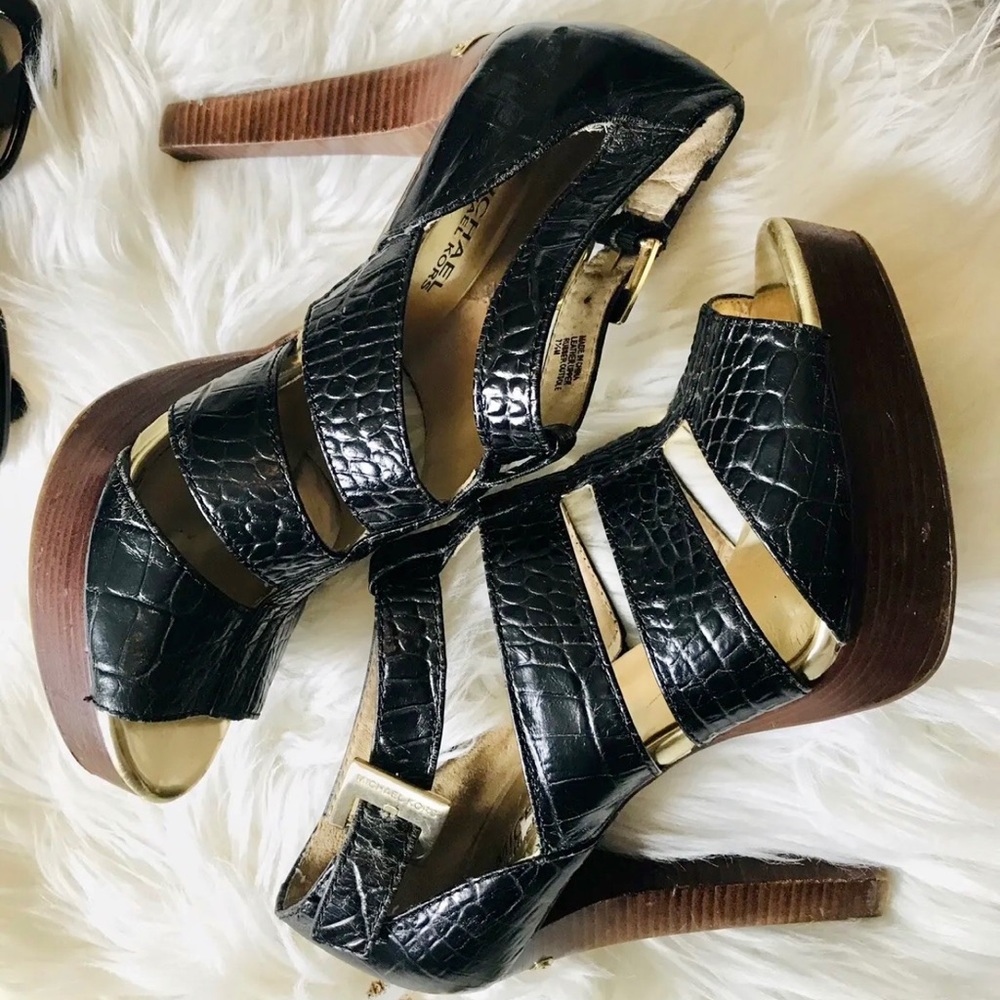 Pre-loved Michael Kors Caged Platform Heels 💃🏻